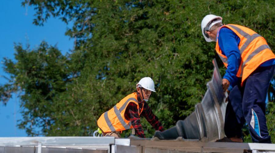 Expert new roof installation services in Giddings, TX